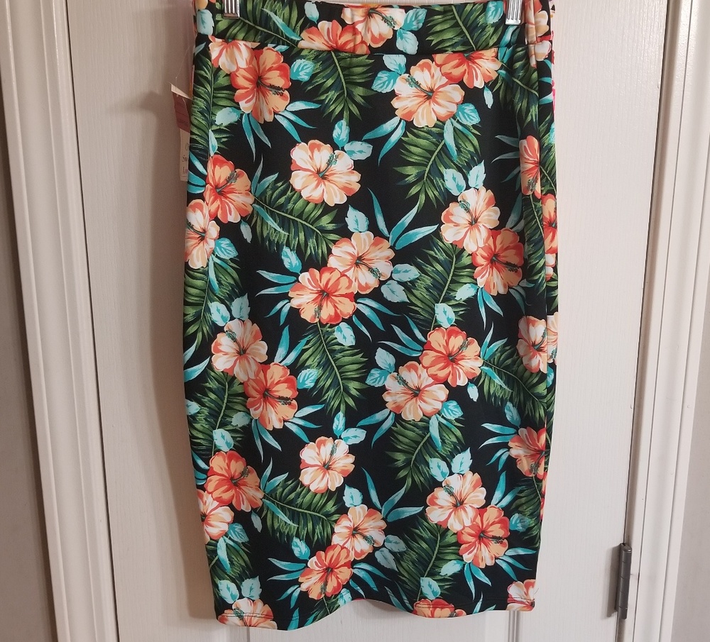 2 body con floral skirts